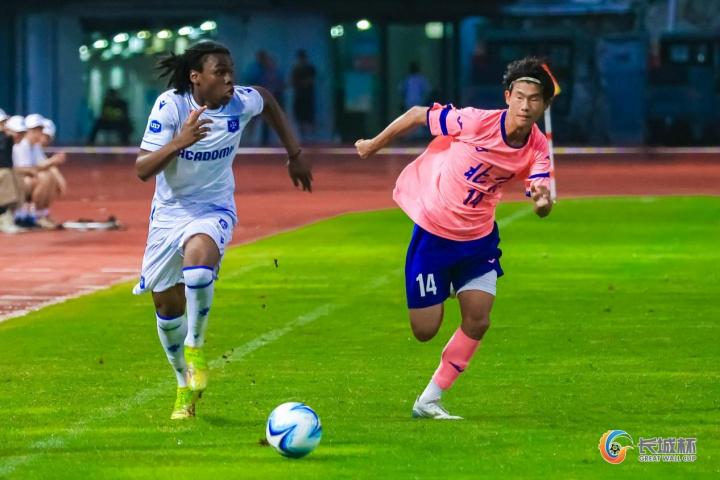 dbg, 的揭幕战上, 城杯国际青