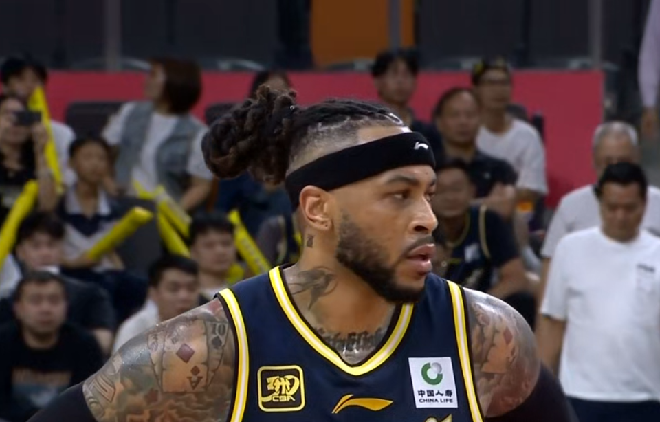 透露, 与北控队教, uyIAz