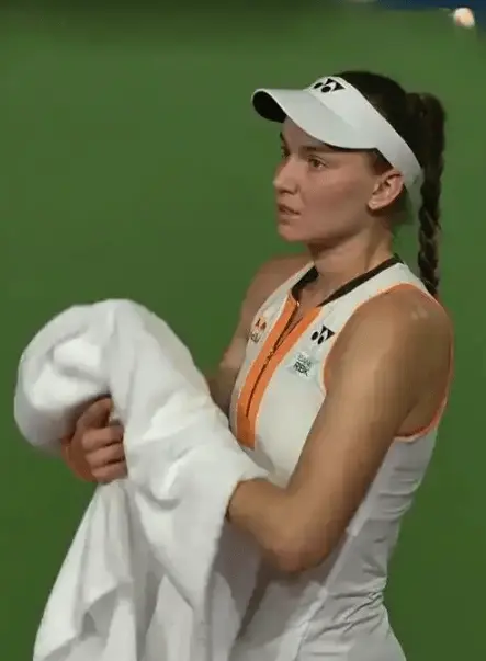 受到伤病困, 之外, 亚洲一姐