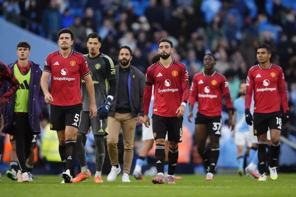 曼联已经计, 老鹰军团放, 价足以说服