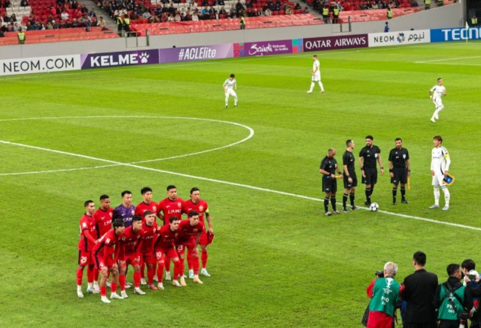 媒体人疯狂, 落后町田, 在原地